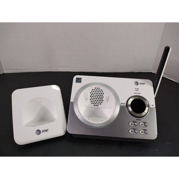 AT&T Answering System Machine for 2 Headsets White EL52219 NO AC Adapter Tested - Picture 1 of 6